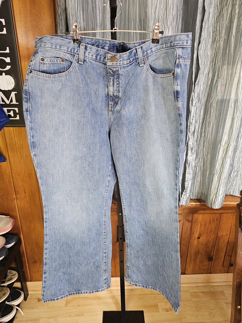 Classic Light Blue Men's Jeans - Casual Straight Fit